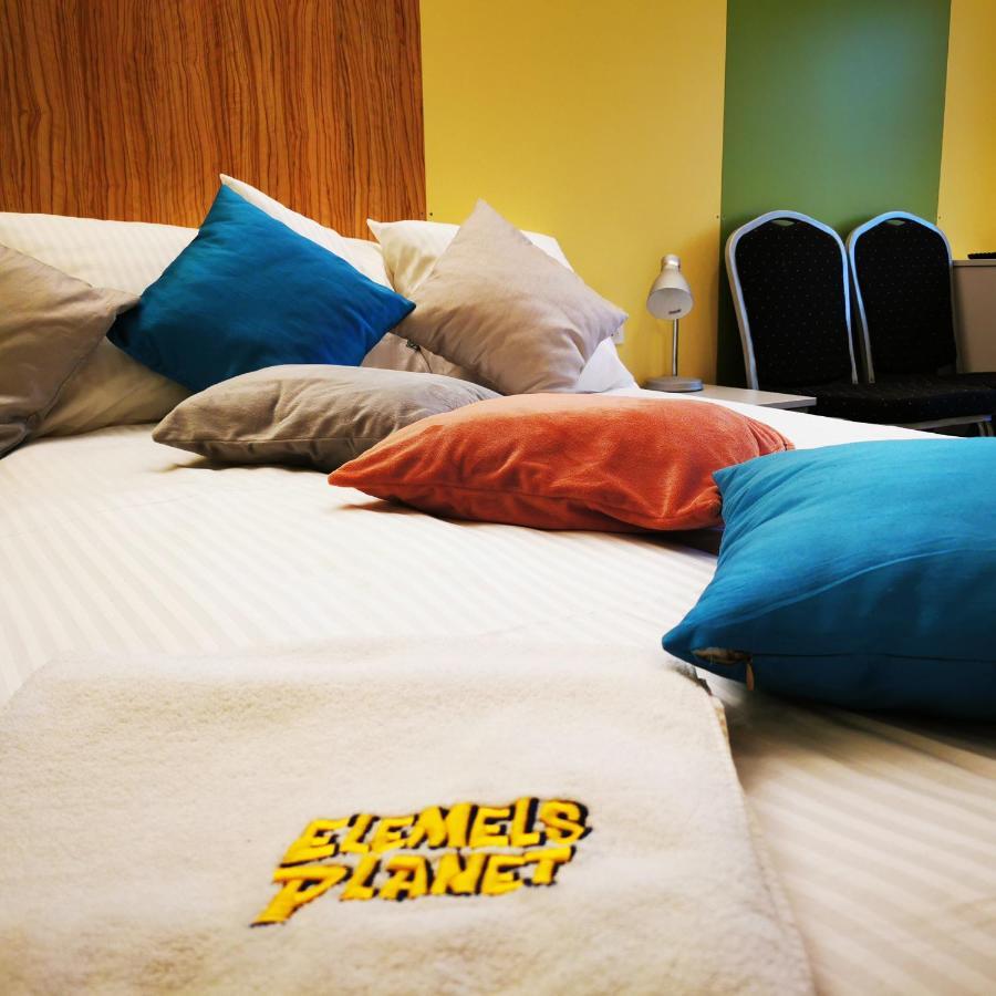 Elemels Planet Bed and Breakfast Ustroń Buitenkant foto