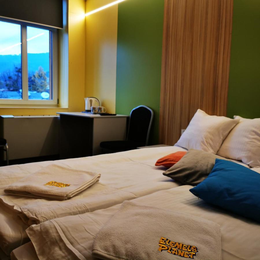 Elemels Planet Bed and Breakfast Ustroń Buitenkant foto
